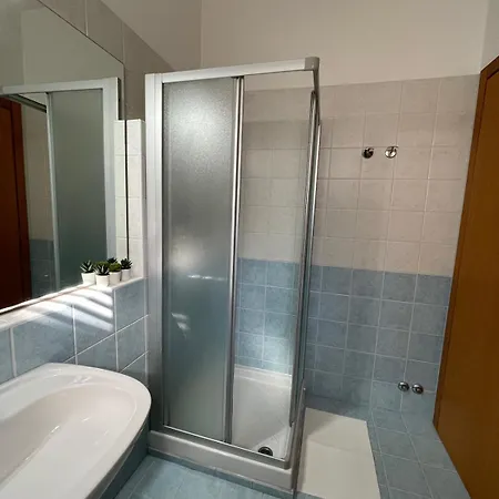 Daire Historic Center Penthouse 6 Minutes From The Station